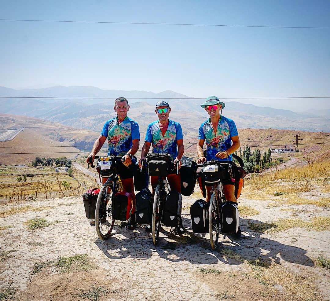 At the top of the pass (2178m) between Angren and Kokand